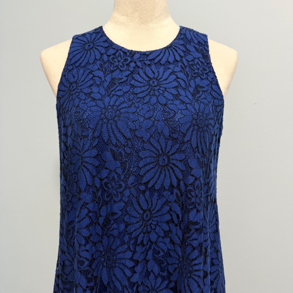 Tommy Hilfiger Women’s Sleeveless Blue Lace Lined Dress Size 6 - Picture 3 of 12